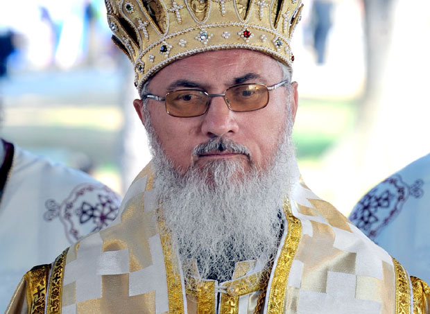 Никанор иде на суочење са свештеницима